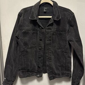 Forever 21 black denim jacket (size small)